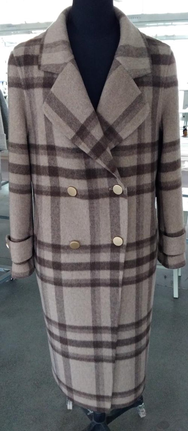 昆山服装加工选购指南：打造独特品牌形象